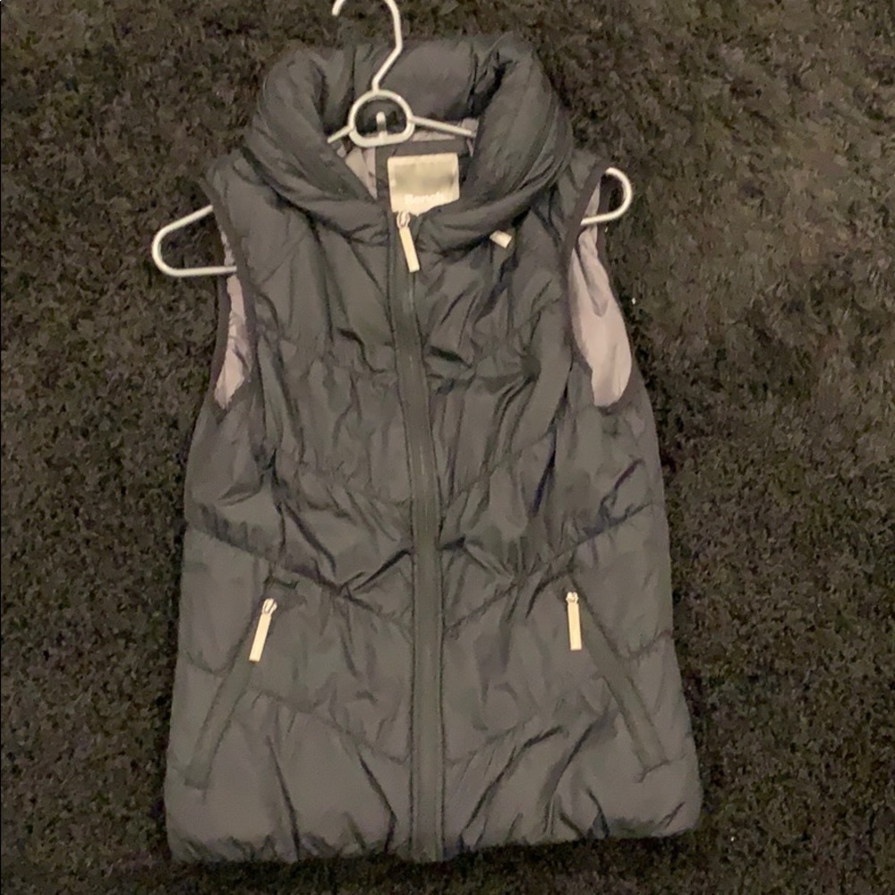 Bench Black Zip Vest w/ attached hood